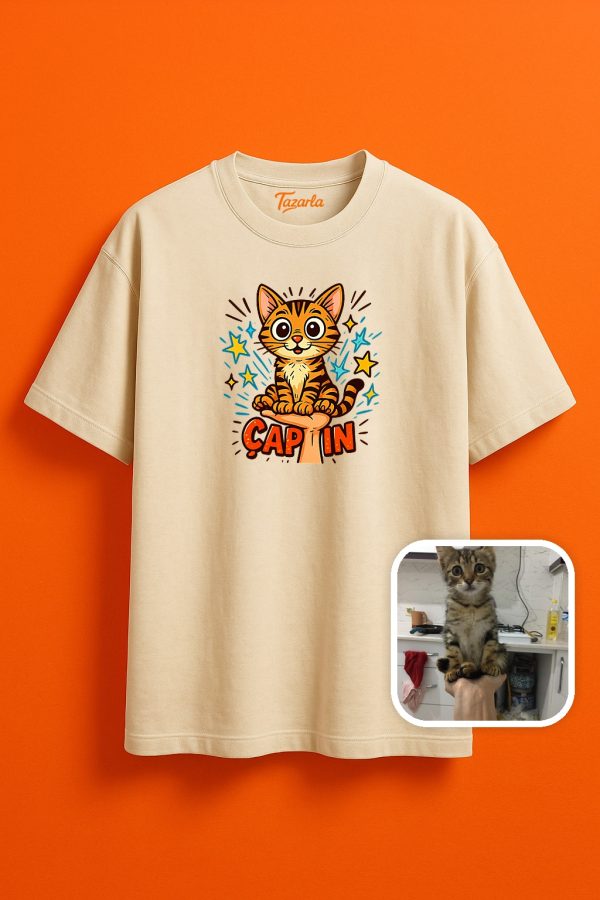 Çapkın stil, rahatlıkla buluştu Unisex Oversize T-Shirt - Görsel 2