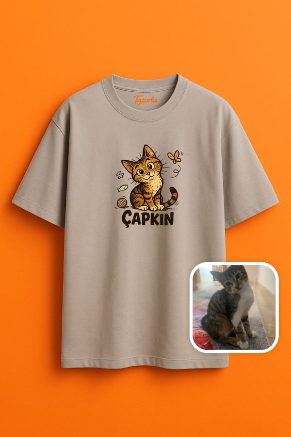 Çapkın Kedi: Şık ve Rahat Yakalayın Unisex Oversize T-Shirt - Görsel 3