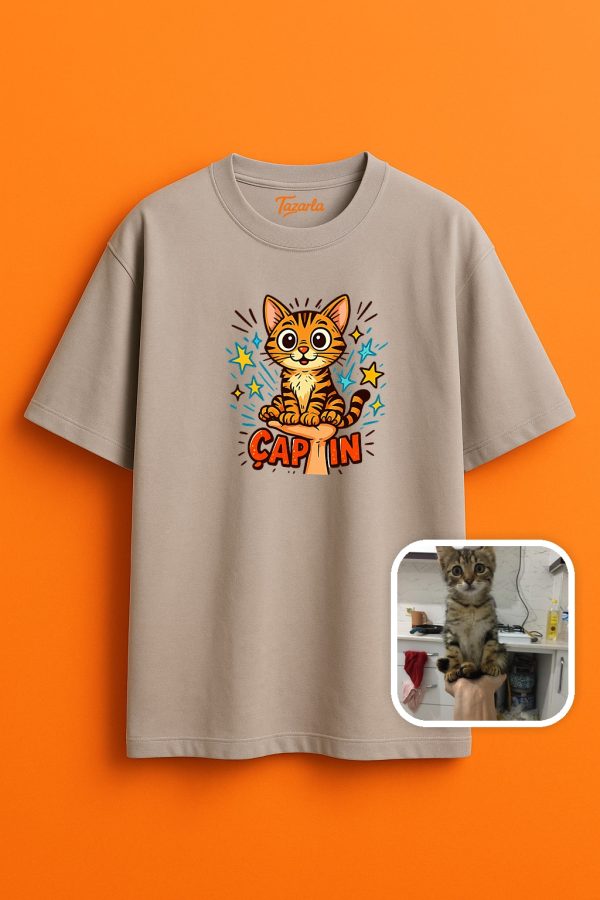 Çapkın stil, rahatlıkla buluştu Unisex Oversize T-Shirt - Görsel 3