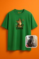 Çapkın Kedi: Şık ve Rahat Yakalayın Unisex Oversize T-Shirt